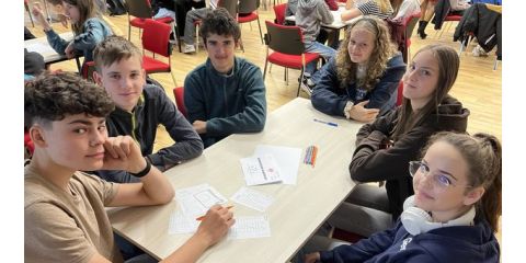 Naši žáci znovu zazářili v soutěži Quiz me if you can!